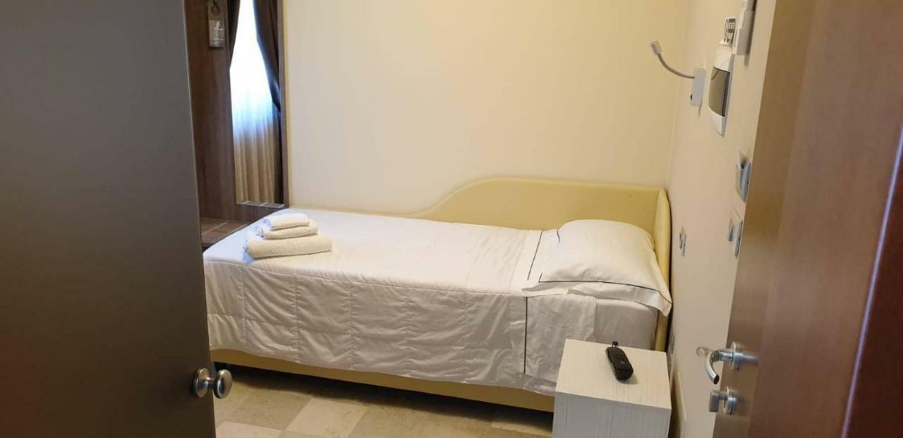 B&B Dimmito Чериньола Екстериор снимка